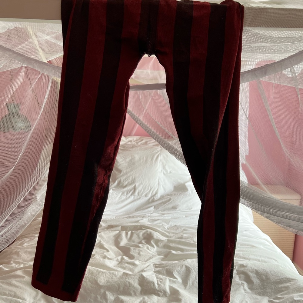 Pants 👖 - Picture 4 of 13